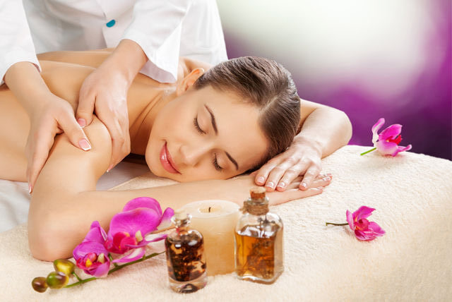 Aromatherapy-massage-e1704351025889.jpg